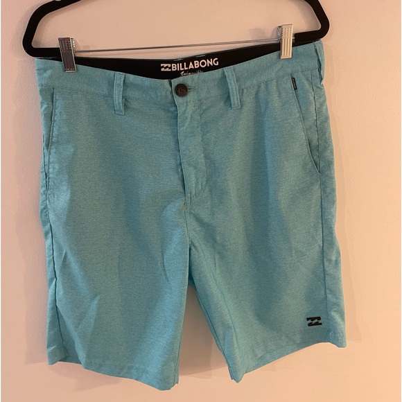 Men’s Billabong Size 32 waist board shorts (Never worn, past the return date) - Picture 1 of 3